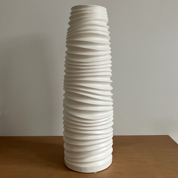 Decorative Ceramic Vase - 20 inches - Picture 4 of 7